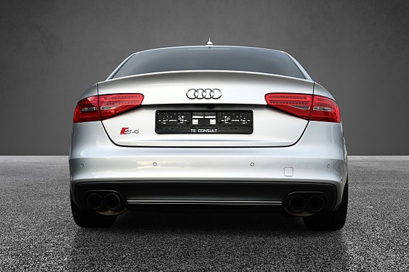 Audi S4 7 of 21