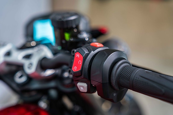 Triumph Street Triple 765 RS - AGM WEEK TILBUD - 15 000kr i avslag og rentekampanje- Kun 1 igjen!// 14 of 18