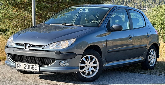 Peugeot 206 2 of 18