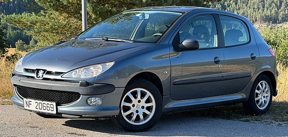 Peugeot 206 5 of 18