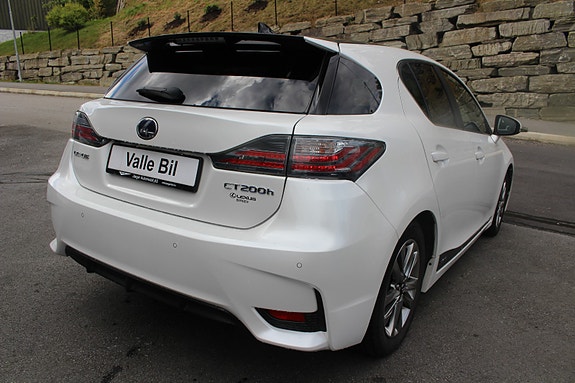 Lexus CT200h 4 of 20