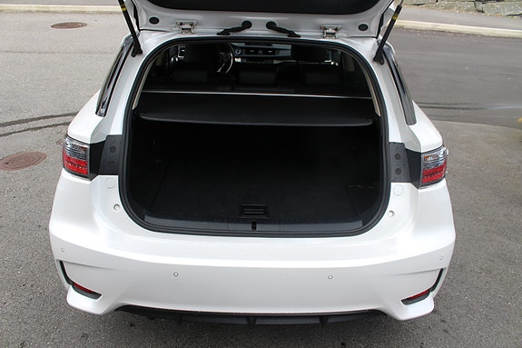 Lexus CT200h 5 of 20