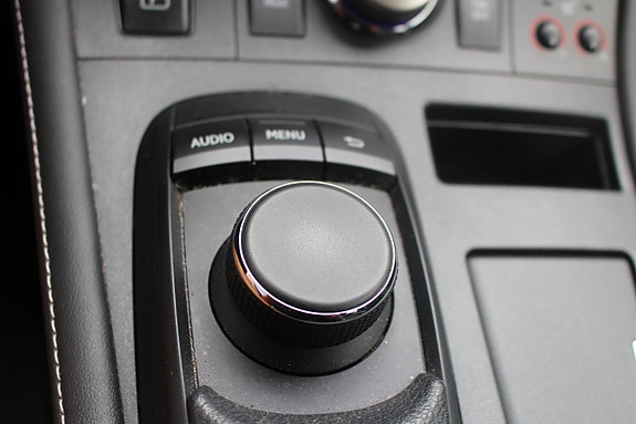 Lexus CT200h 16 of 20