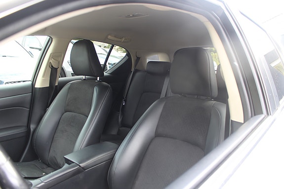Lexus CT200h 6 of 20