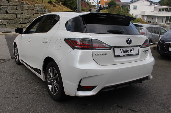 Lexus CT200h 3 of 20