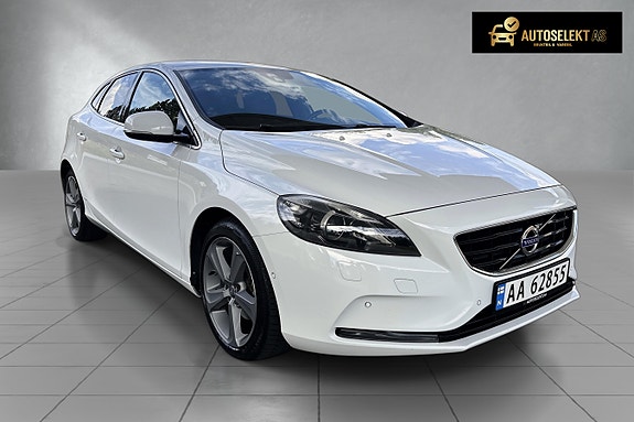 Volvo V40 3 of 16