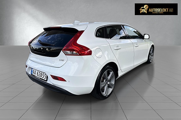 Volvo V40 5 of 16