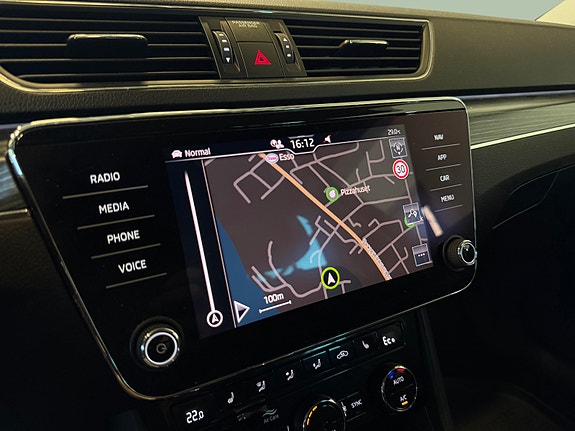 Skoda Superb 16 of 30