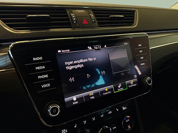 Skoda Superb 19 of 30