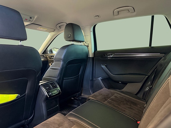 Skoda Superb 11 of 30