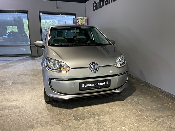Volkswagen UP! 2 of 30