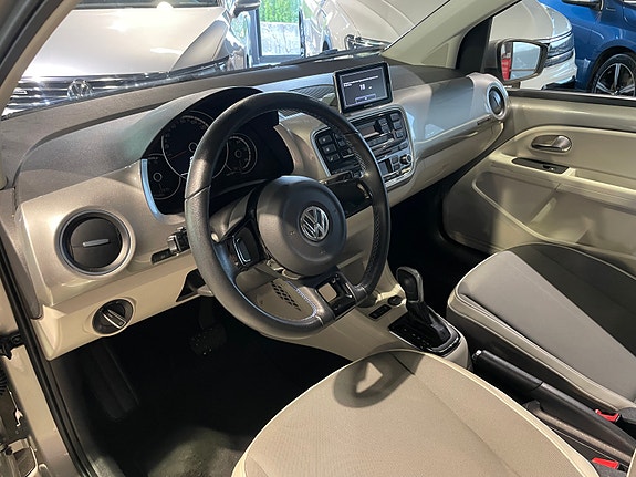 Volkswagen UP! 10 of 30