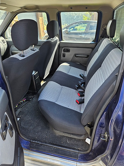 Nissan King Cab 5 of 14
