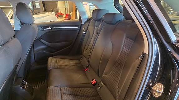 Audi A3 10 of 16