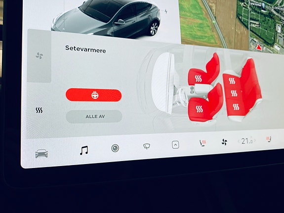 Tesla Model Y 18 of 20