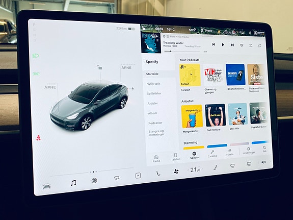 Tesla Model Y 15 of 20