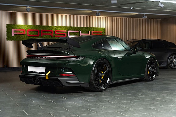 Porsche 911 GT3 12 of 30