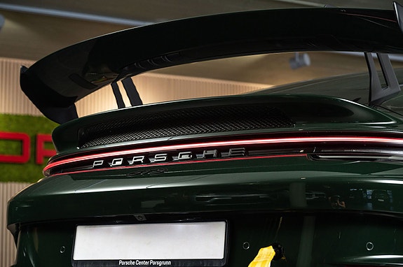 Porsche 911 GT3 9 of 30