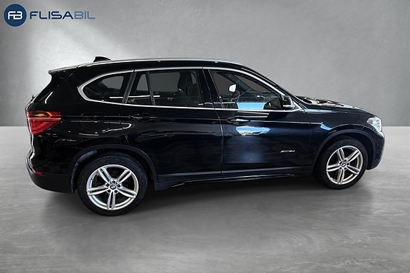 BMW X1 9 of 30