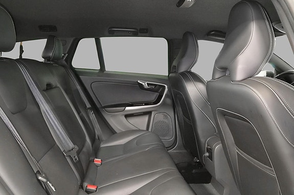 Volvo V60 16 of 30