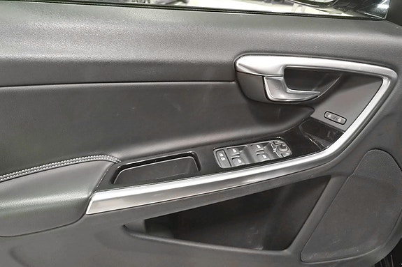 Volvo V60 25 of 30