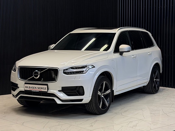 Volvo XC90 3 of 30