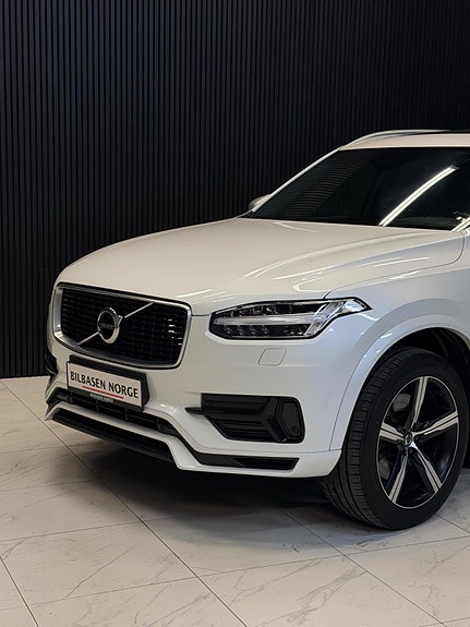 Volvo XC90 9 of 30