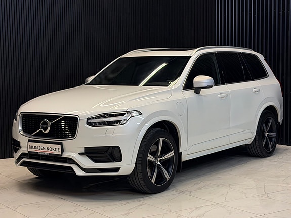 Volvo XC90 4 of 30