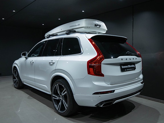Volvo XC90 4 of 30