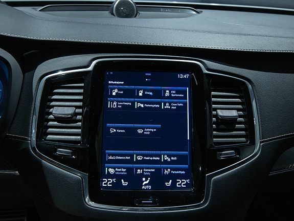 Volvo XC90 21 of 30