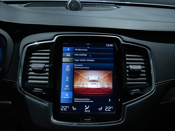 Volvo XC90 19 of 30