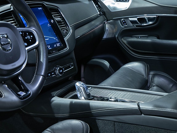 Volvo XC90 9 of 30