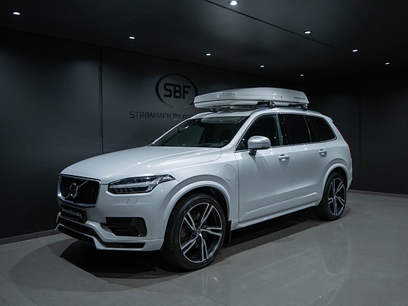 Volvo XC90 3 of 30