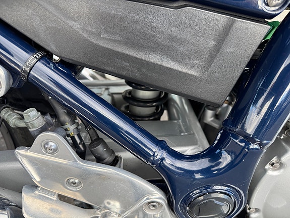 Yamaha XJ 900 Diversion 13 of 23