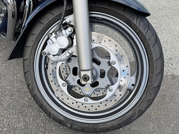 Yamaha XJ 900 Diversion 10 of 23