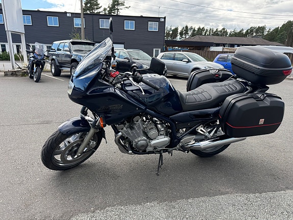 Yamaha XJ 900 Diversion 17 of 23