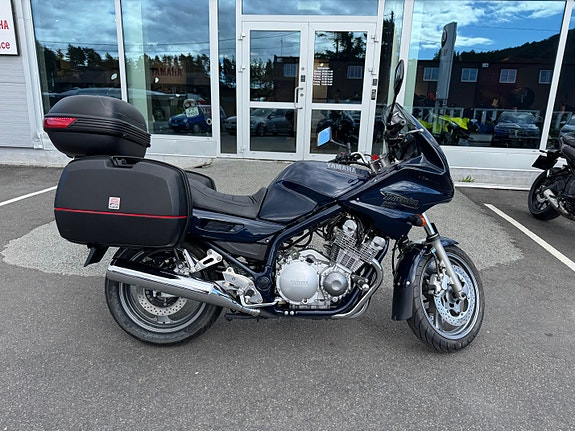 Yamaha XJ 900 Diversion 2 of 23
