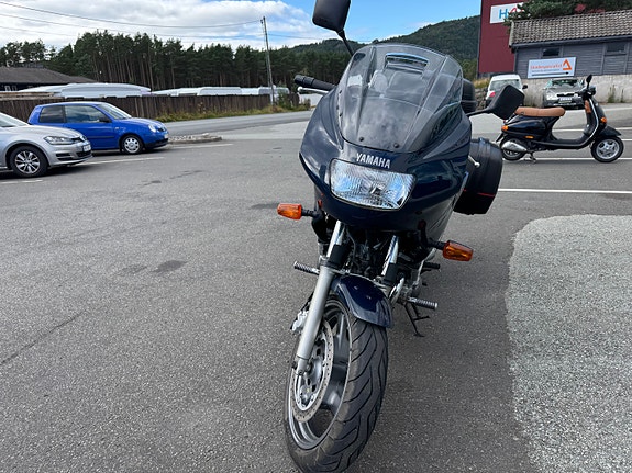 Yamaha XJ 900 Diversion 15 of 23