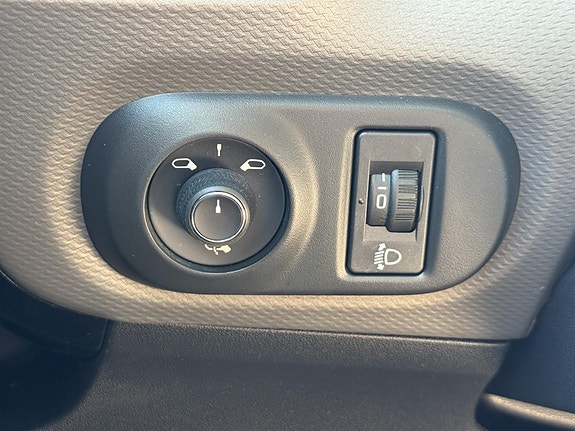 Citroen C4 Cactus 27 of 27