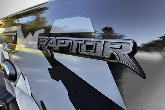 Ford Ranger Raptor 14 of 30