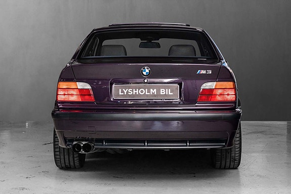 BMW M3 6 of 30