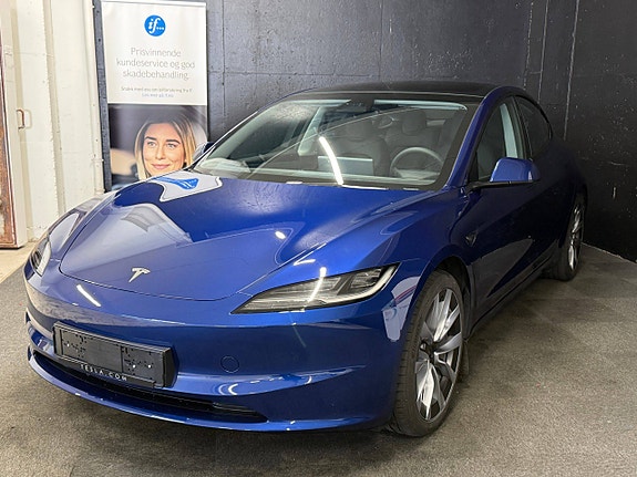 Tesla Model 3 4 of 29