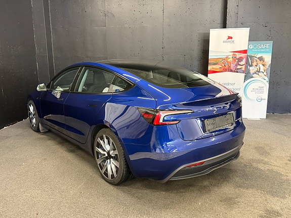Tesla Model 3 5 of 29