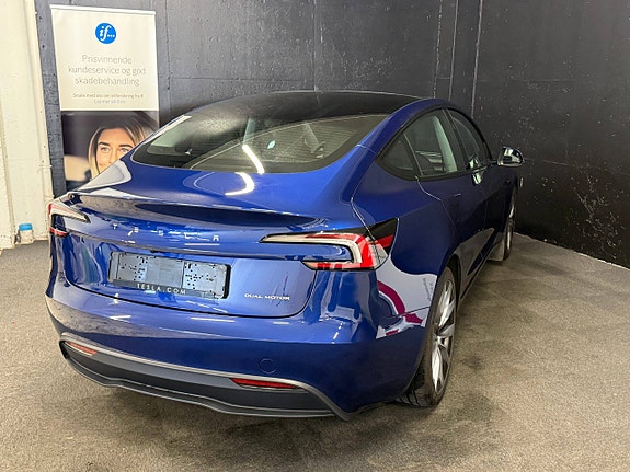 Tesla Model 3 7 of 29