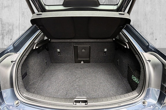 Polestar 2 7 of 18