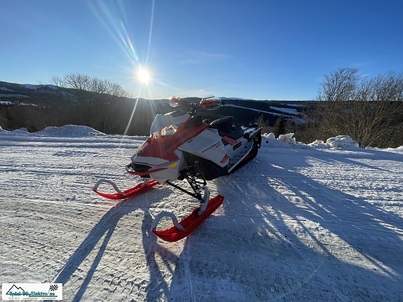 Ski-doo Backcountry XRS 850 E-Tec 3 of 8