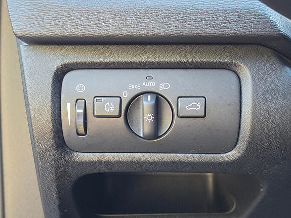 Volvo V40 18 of 30