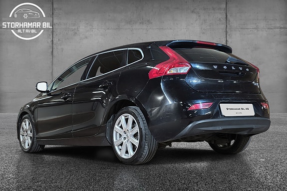 Volvo V40 7 of 30