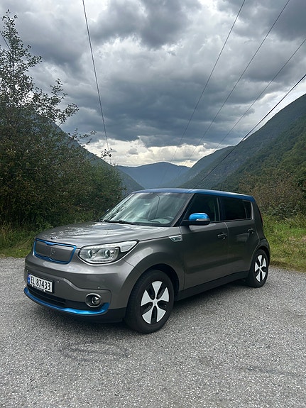Kia Soul 3 of 6