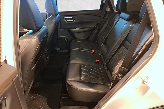 Nissan X-Trail 28 of 30